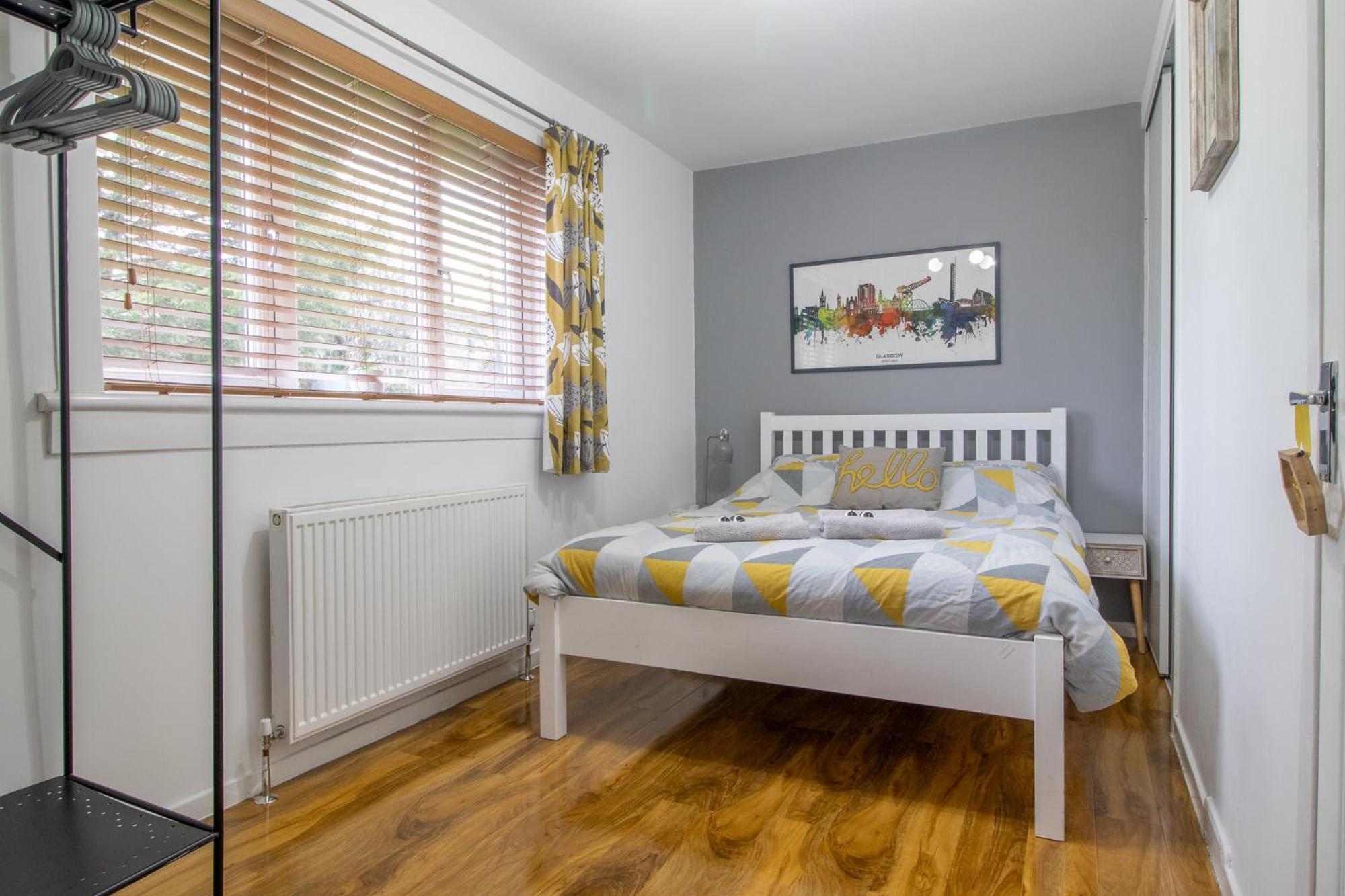1 Bed Apartment Central Hamilton Free Wifi With Great Transport Links To Glasgow Ngoại thất bức ảnh